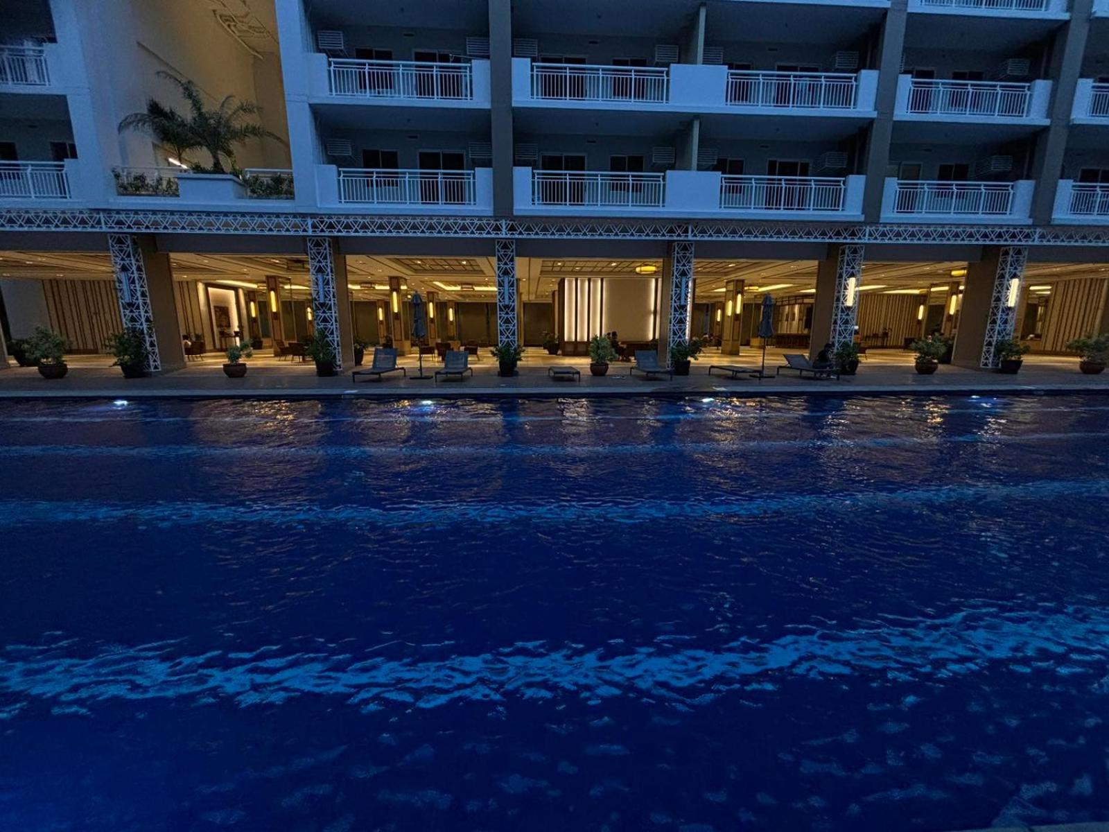2 Bedroom Condo Unit Near Sm Bf & Naia At The Atherton By Dmci With 2 Balcony Paranaque City Екстер'єр фото