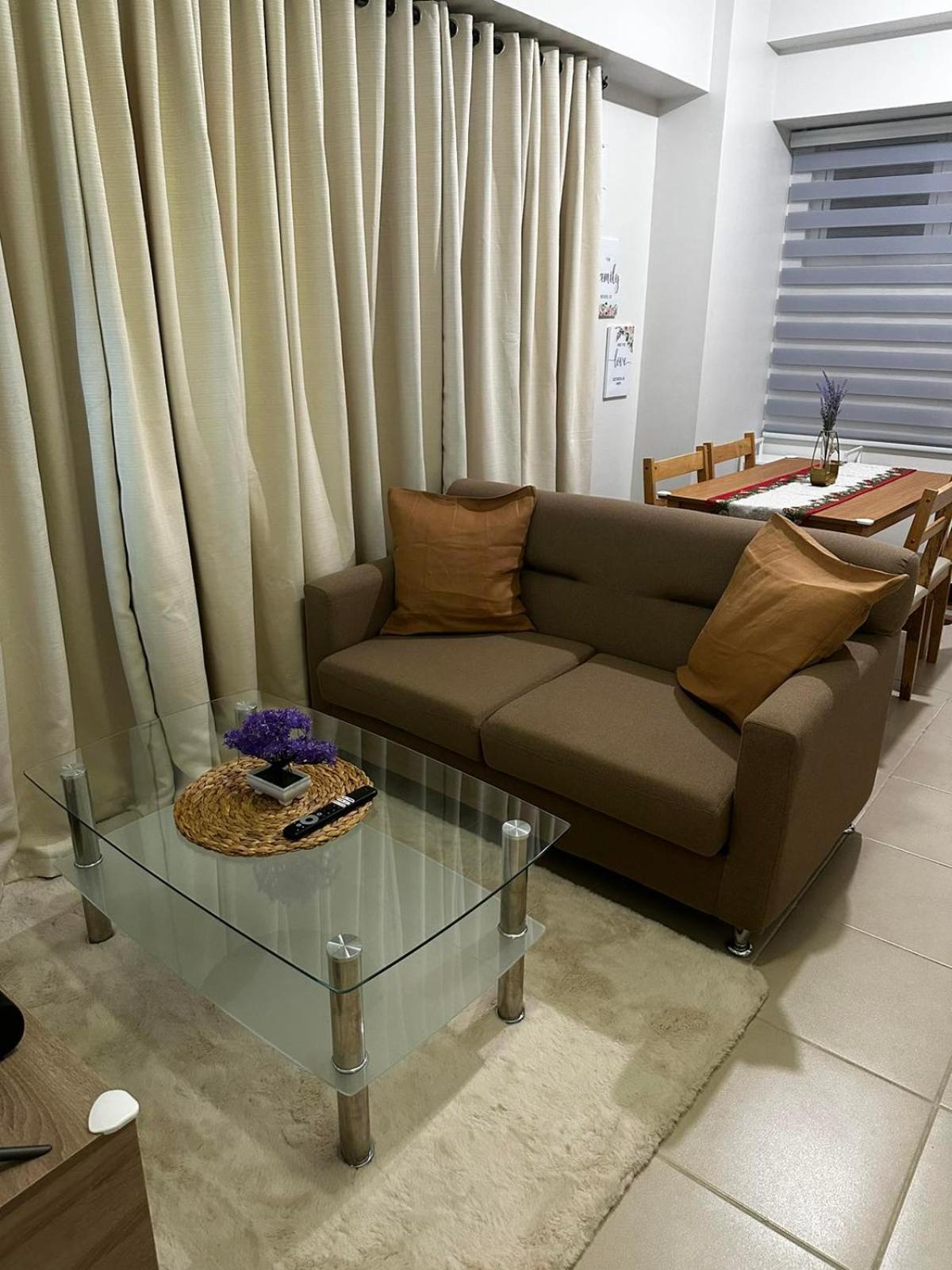 2 Bedroom Condo Unit Near Sm Bf & Naia At The Atherton By Dmci With 2 Balcony Paranaque City Екстер'єр фото