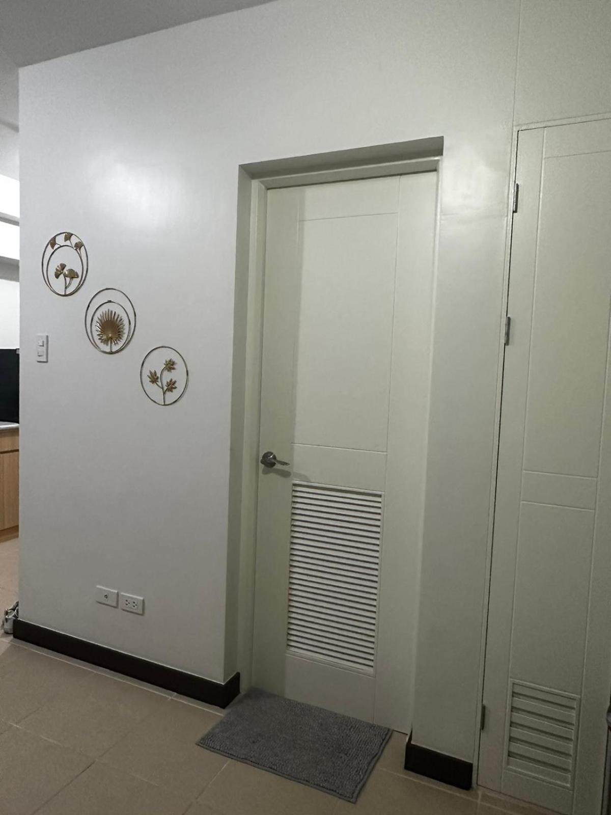 2 Bedroom Condo Unit Near Sm Bf & Naia At The Atherton By Dmci With 2 Balcony Paranaque City Екстер'єр фото