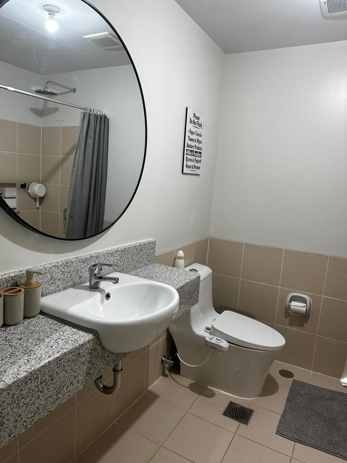2 Bedroom Condo Unit Near Sm Bf & Naia At The Atherton By Dmci With 2 Balcony Paranaque City Екстер'єр фото